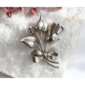 Art Nouveau Calla Lilly Featured Vintage Handmade Large Statement Brooch